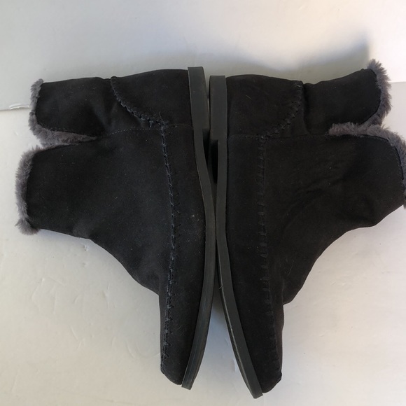 Old Navy suede & fur black booties size 9 - Picture 5 of 12